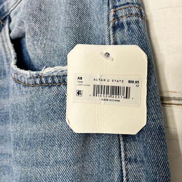 Altar’d State Vervet Cropped Distressed Denim Jeans Size 32 - Picture 3 of 12